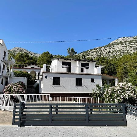 Apartmani Ficurin Starigrad Paklenica Exterior foto