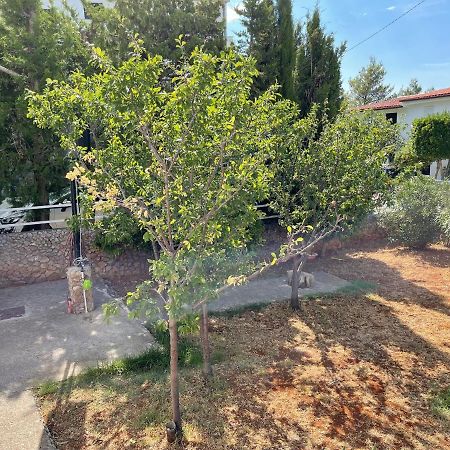Apartmani Ficurin Starigrad Paklenica Exterior foto