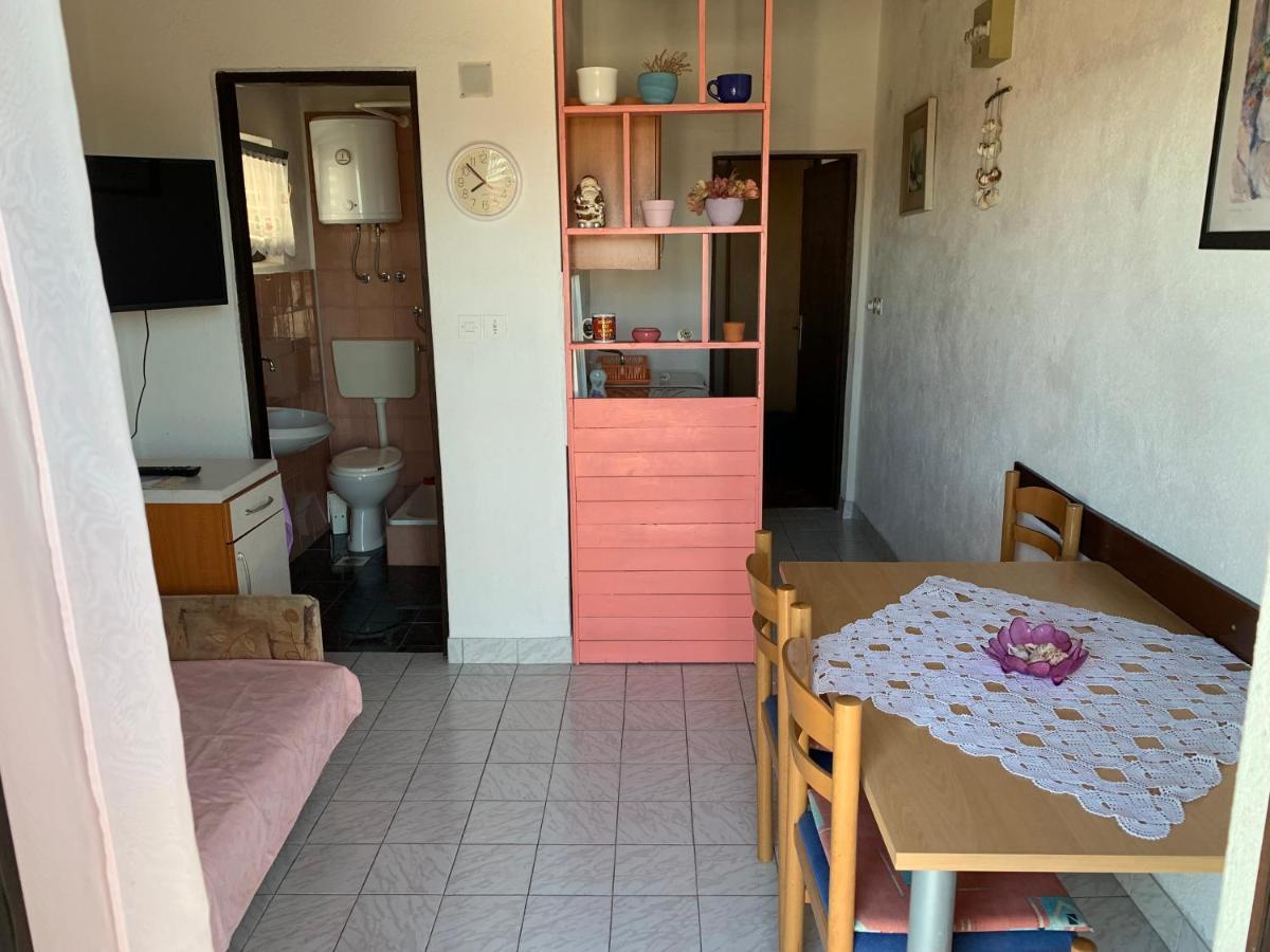 Apartmani Ficurin Starigrad Paklenica Exterior foto